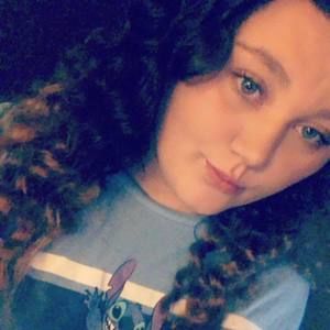 Meet your Posher, Adrienne